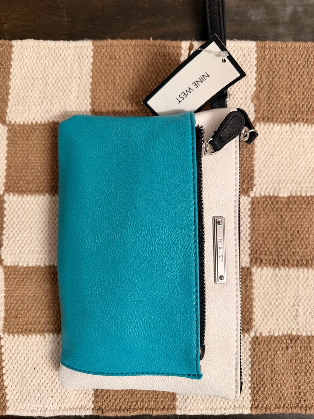 Nine West Turquoise and White Wristlet